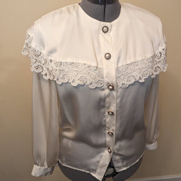 VINTAGE 1980s Tess cream blouse - size 6 - cottagecore - coastal grandma - Picture 1 of 9